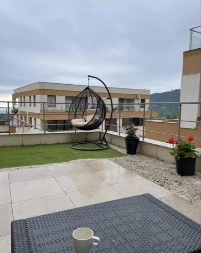 Londof Luxury Apartments - With A Panoramic View Over The City Brasov Bagian luar foto